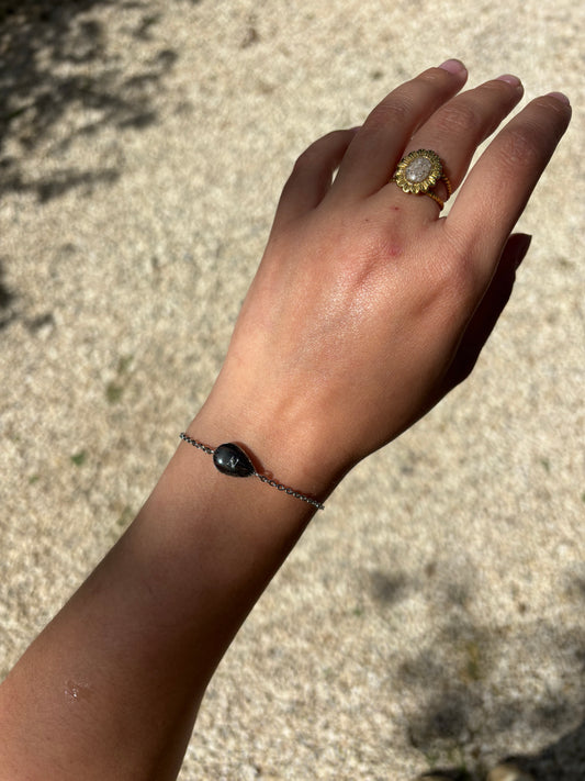 bracelet souvenir en goutte (poils, cendres animales, crins).